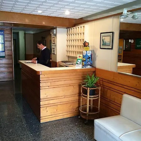 Elegance Playa Arenal Ii * إل أرينال