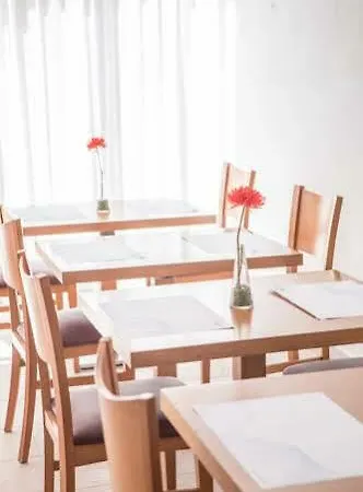 Hostal Elegance Playa Arenal Ii *